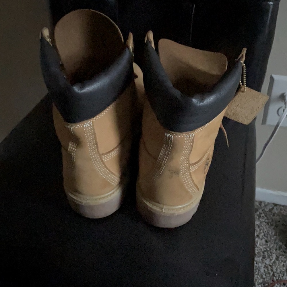 Timberlands - Picture 3 of 3